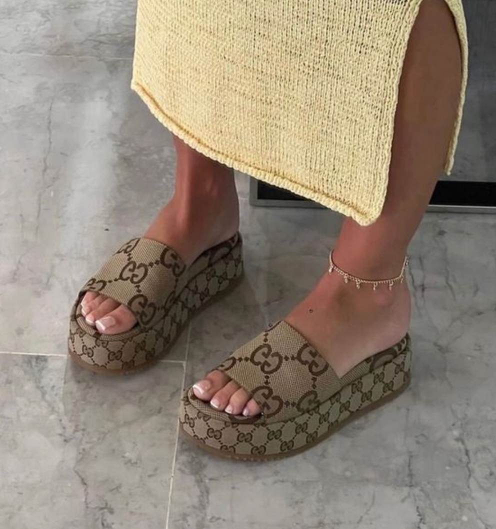 sandalia gucci