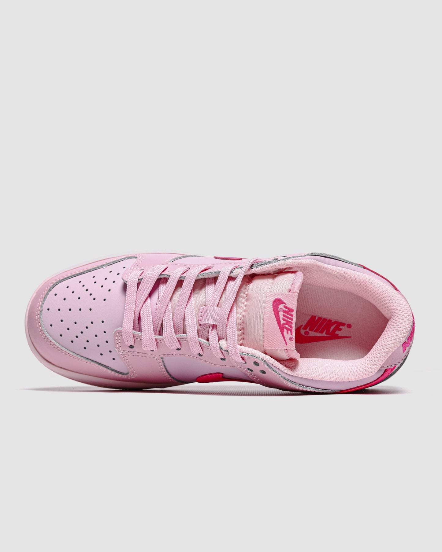 nike dunk low triple pink - rosa