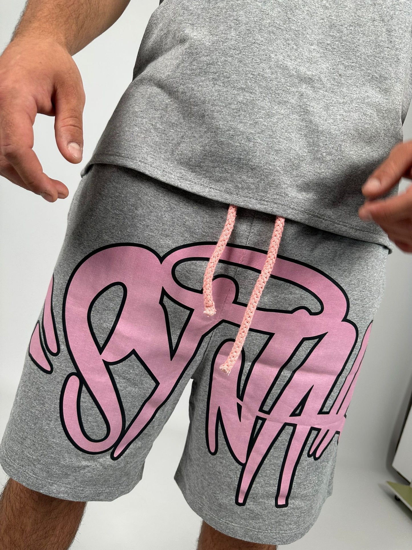 conjunto corto syna world gris