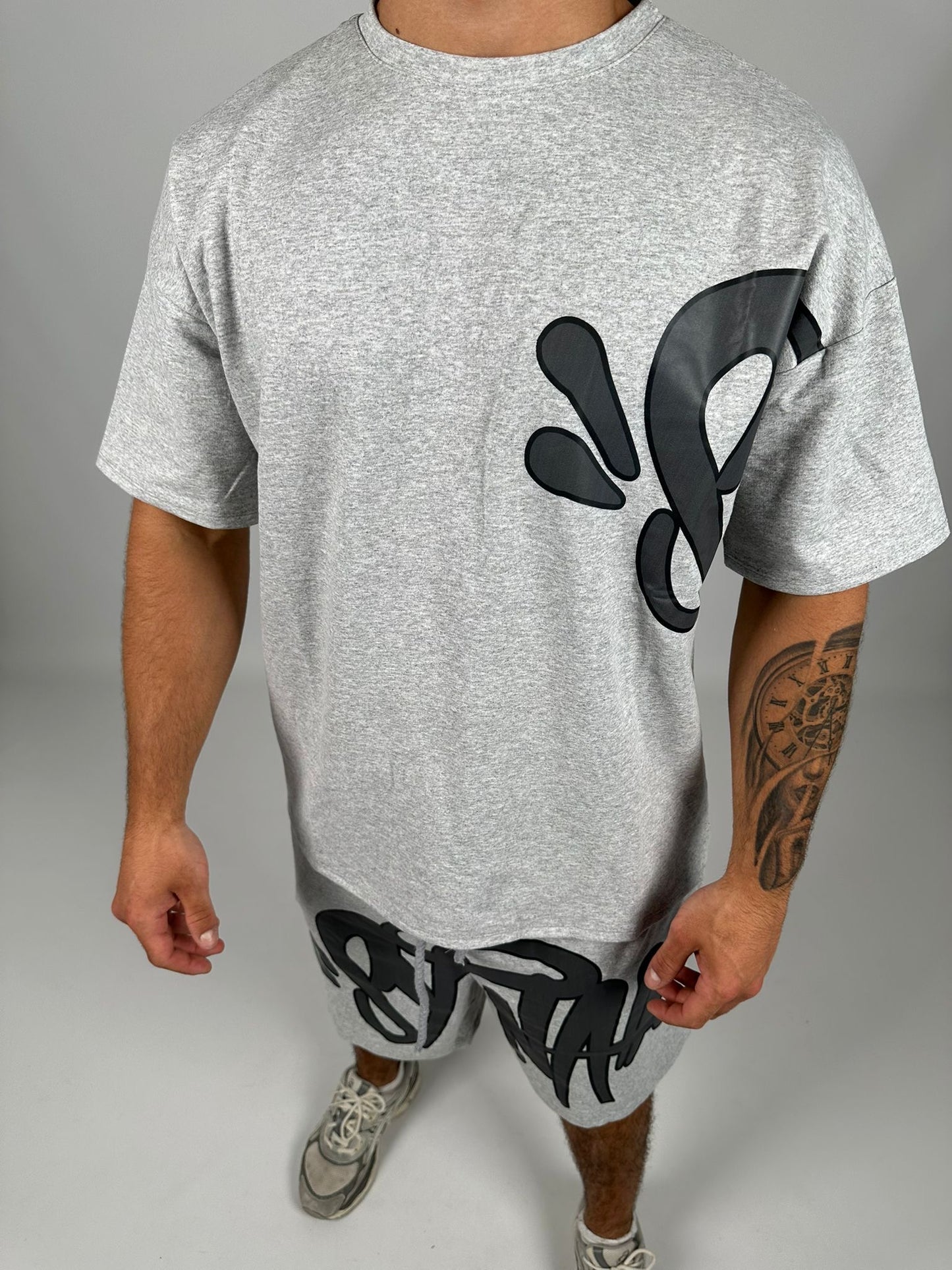 conjunto corto syna world gris