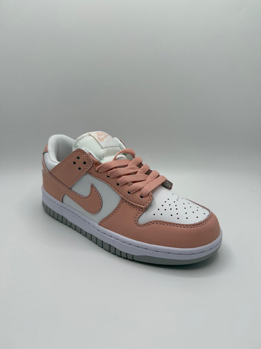 NIKE DUNK