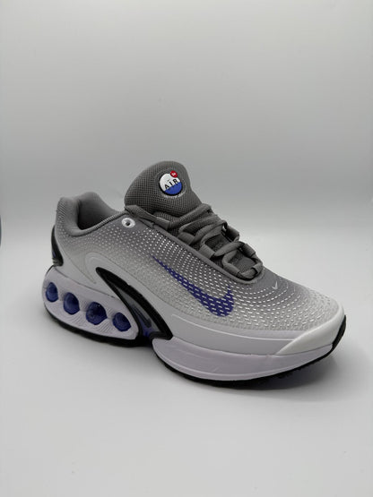 NIKE DN